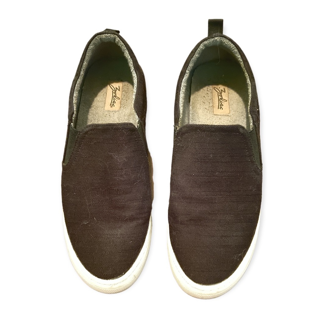 Zodiac Black Slip On Sneakers wirh Terrycloth Lining, Women’s size 9